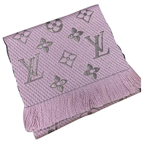 foulard louis vuitton donna cachemire prezzi|louis vuitton sciarpa.